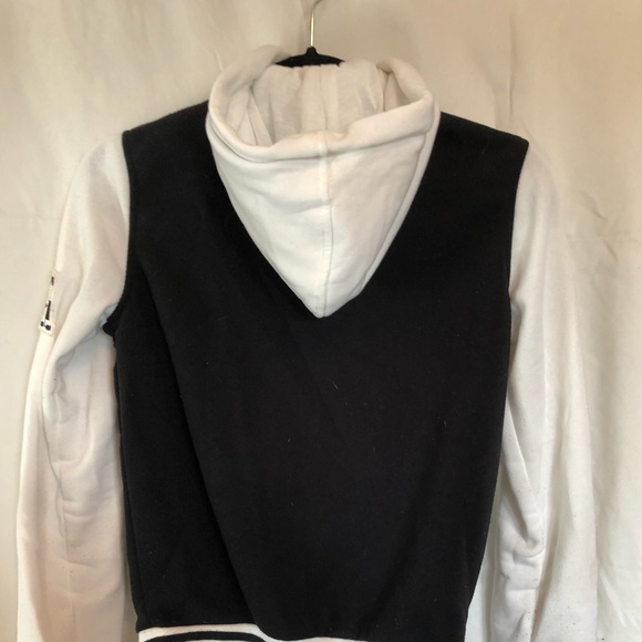 Jacket - Picture 5 of 5